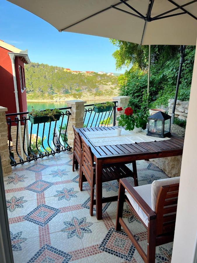 Apartments Mali Dvor Novigrad Novigrad  Exterior photo